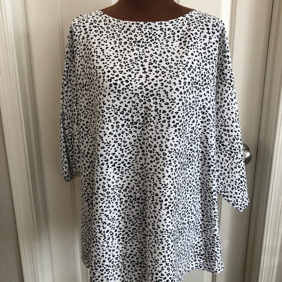 Hand Sewn 3/4 Sleeve  Cotton Knit Blouse Plus Size 3x White Black Animal Print - Picture 2 of 8